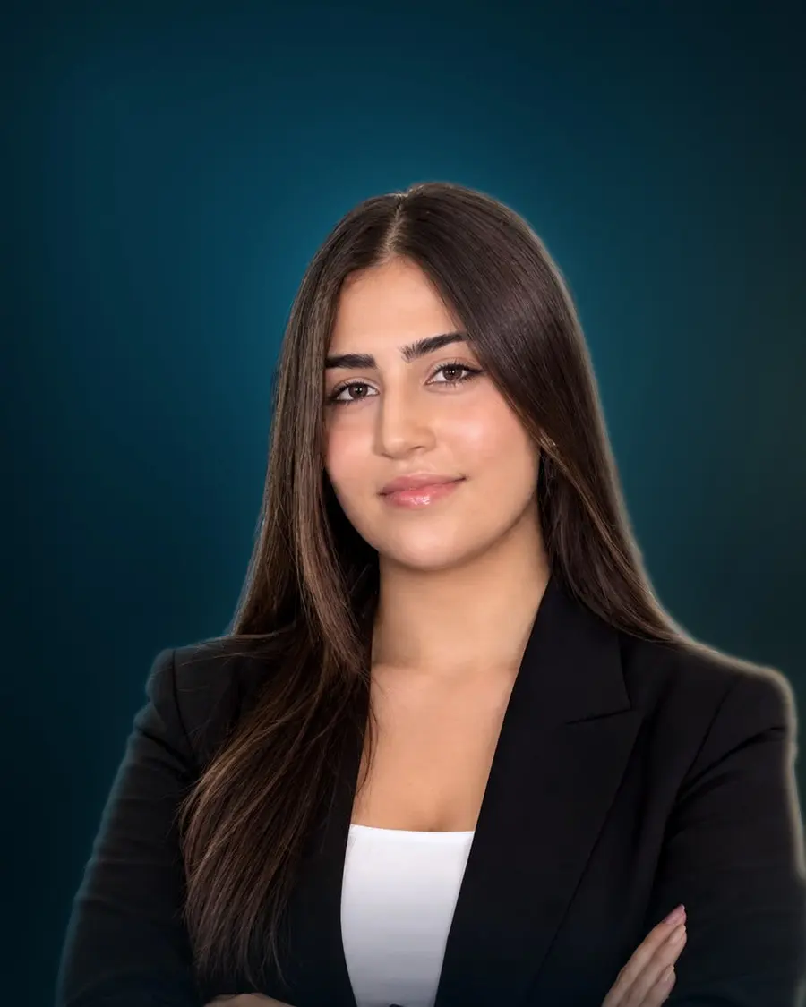 Maryam, Consulente medica